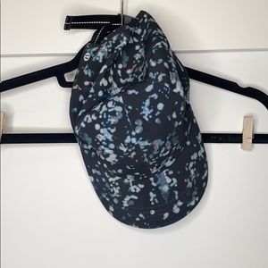 Lululemon hat!